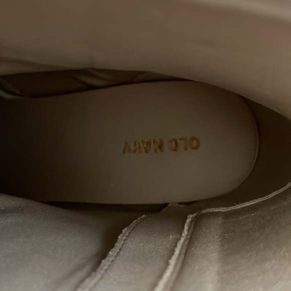 Old Navy Faux Suede Ankle Boots - Picture 8 of 9